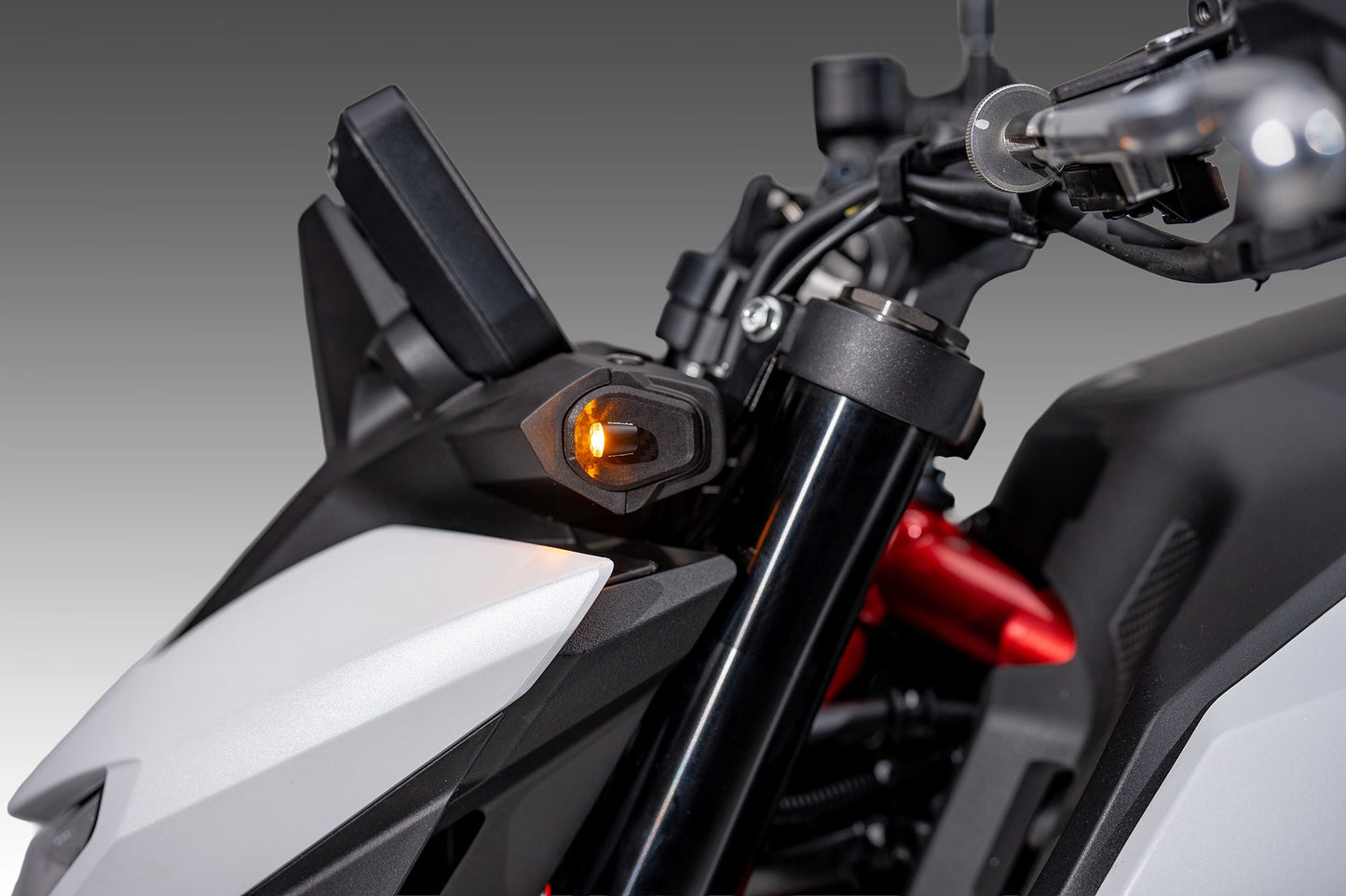 CB750 HORNET 2025 FRONT MICRO TURN SIGNAL KIT - 074BG127600