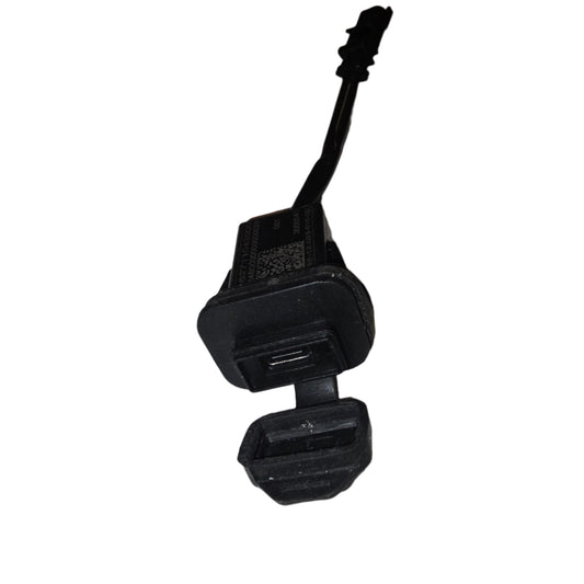 USB-C power socket, 12-V