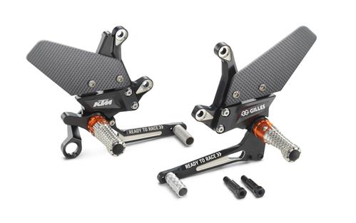 Factory footpeg system – SKU: 61703937044