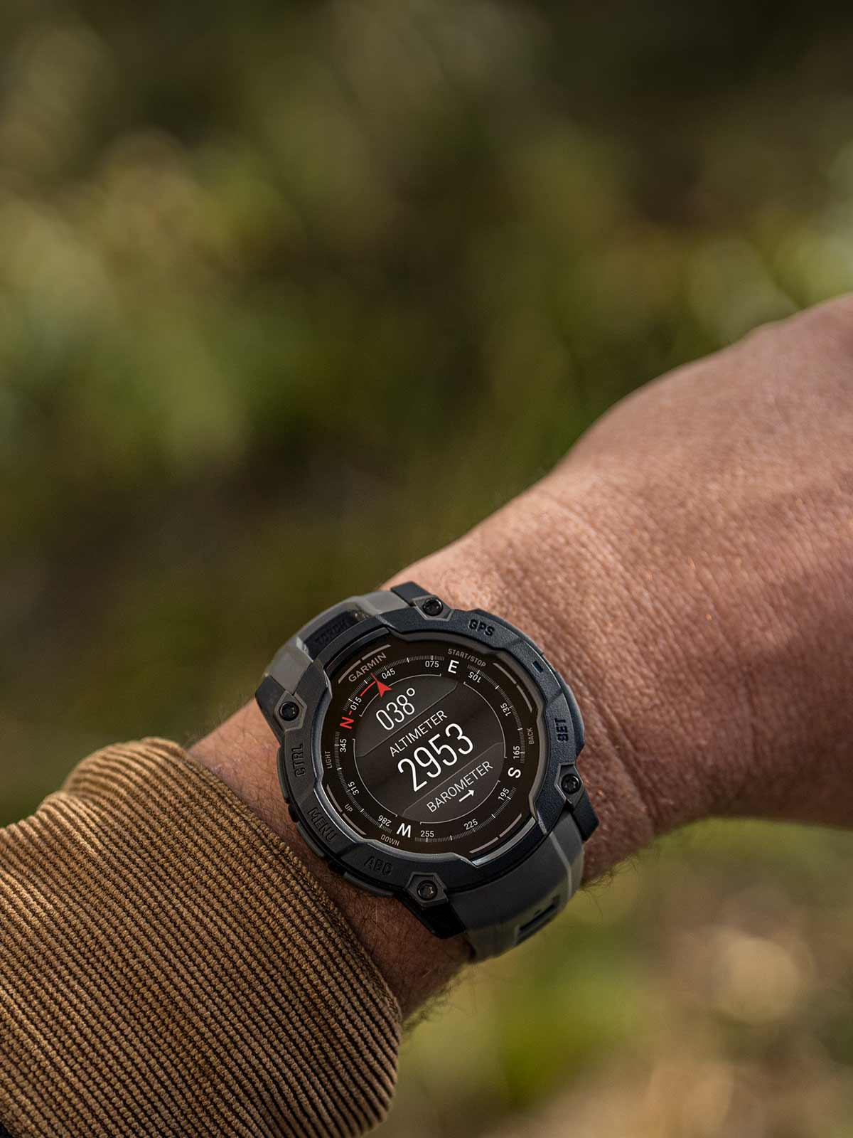 Instinct® 3 – 45 mm, AMOLED 010-02936-00