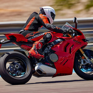 ALPINESTARS Missile v2 Ward Leather Suit