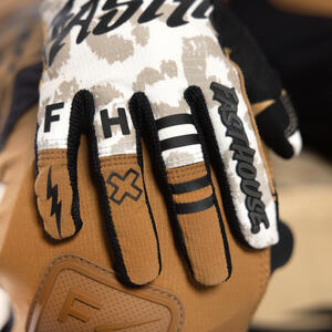 FASTHOUSE Women’s Elrod Stay Golden Gloves