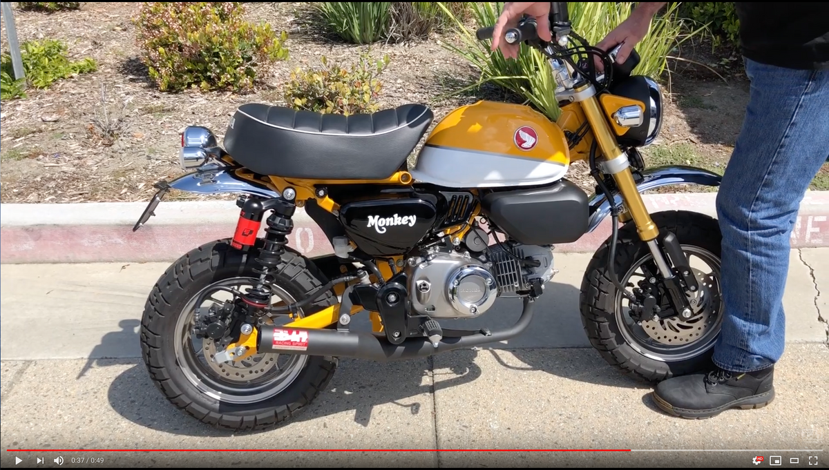 Yoshimura MONKEY 19-26 Straight Cyclone Full Exhaust – lifestyle photo (121300K500)