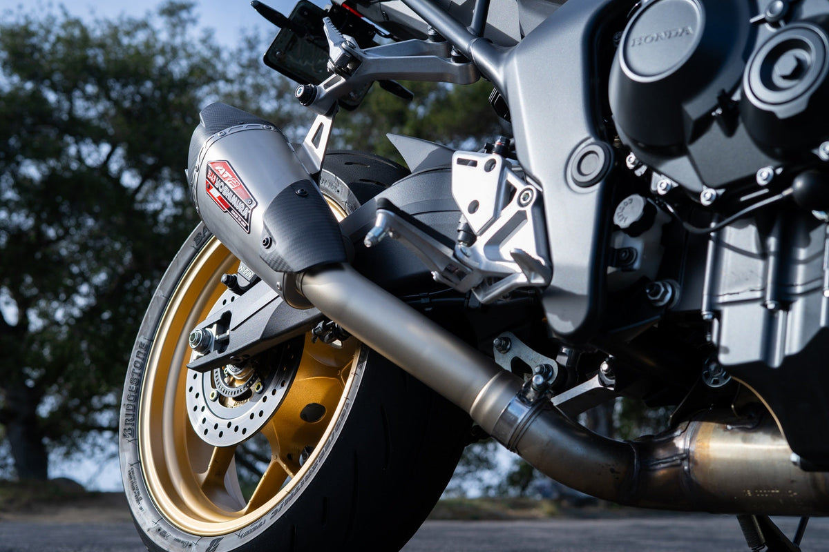 Yoshimura AT2 Stainless Slip-On Exhaust for Honda CB1000-Hornet – lifestyle photo (12150BP520)