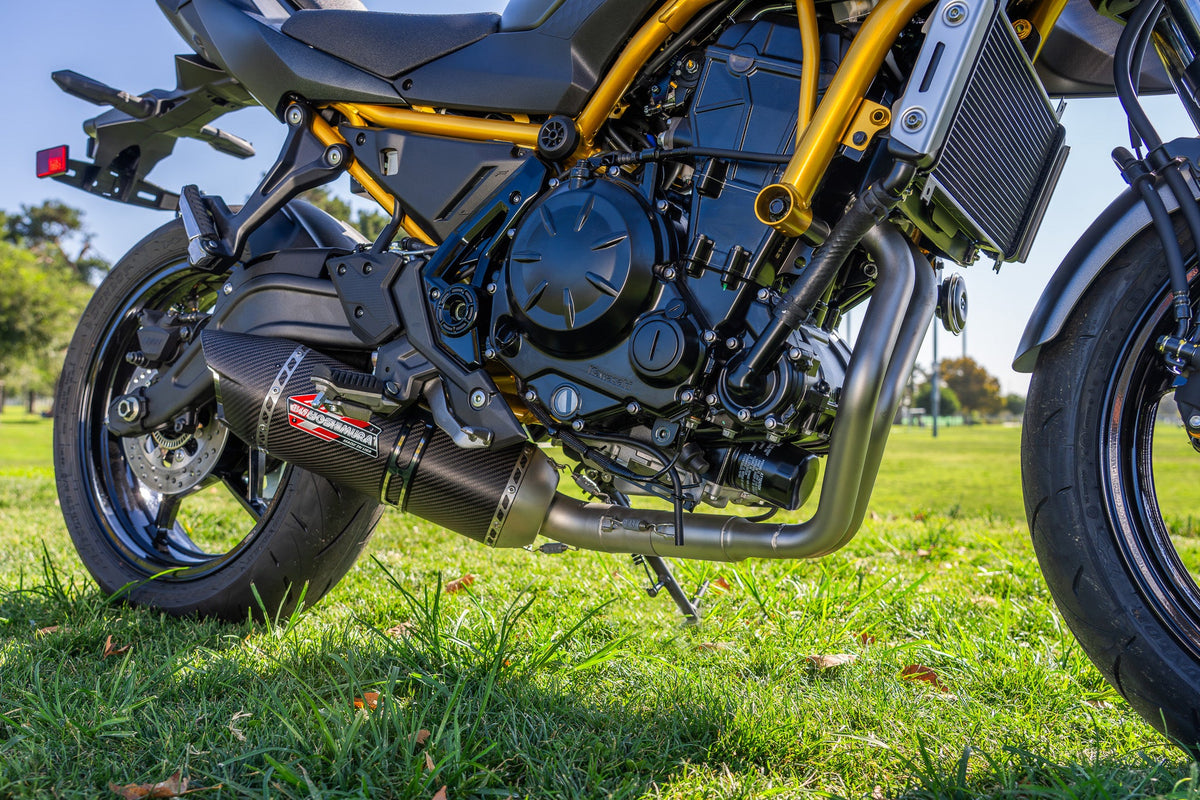 Yoshimura AT2 Carbon Full Exhaust for Kawasaki Ninja-650/Z650 – product view (14651AM221)