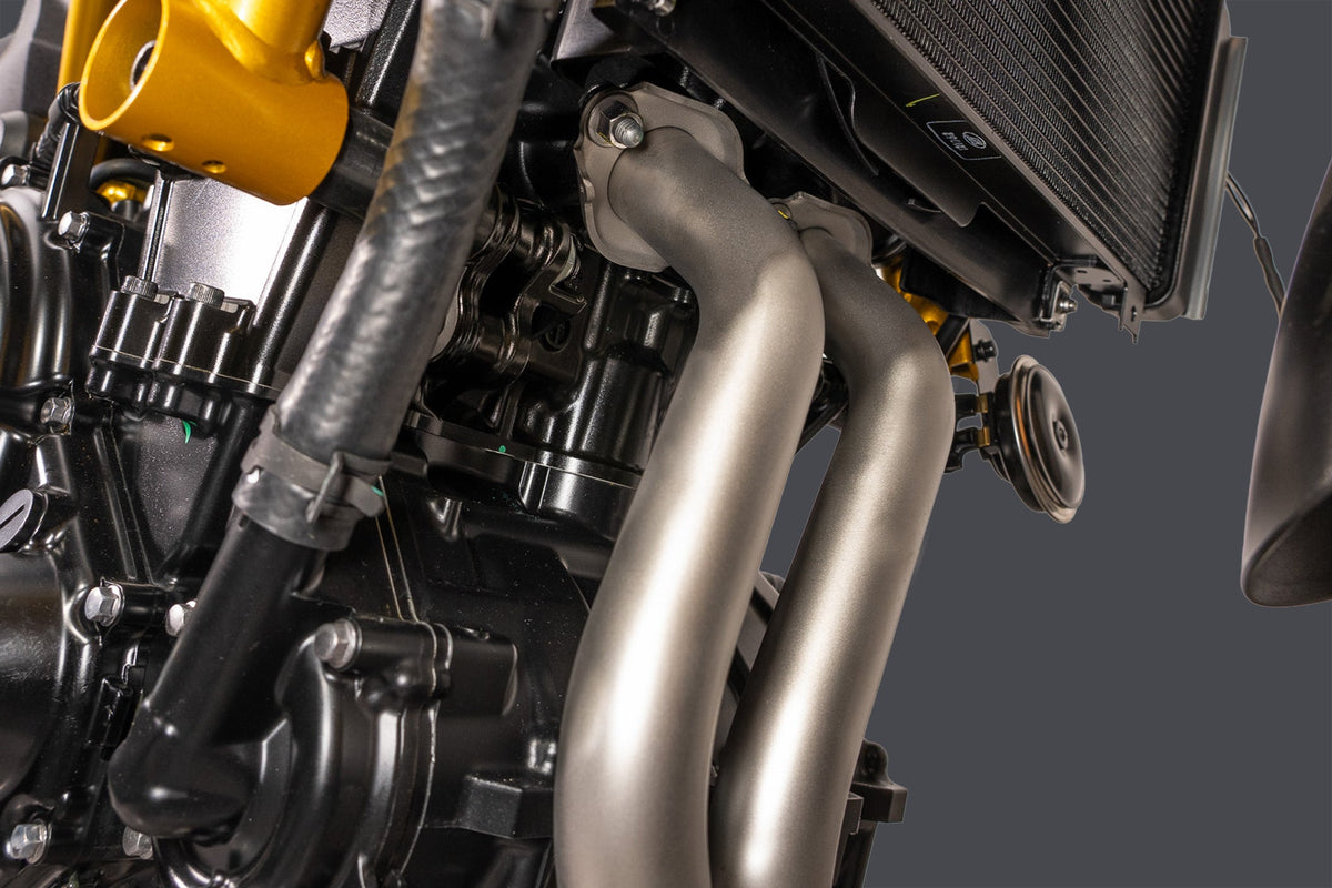 Yoshimura AT2 Carbon Full Exhaust for Kawasaki Ninja-650/Z650 – product view (14651AM221)