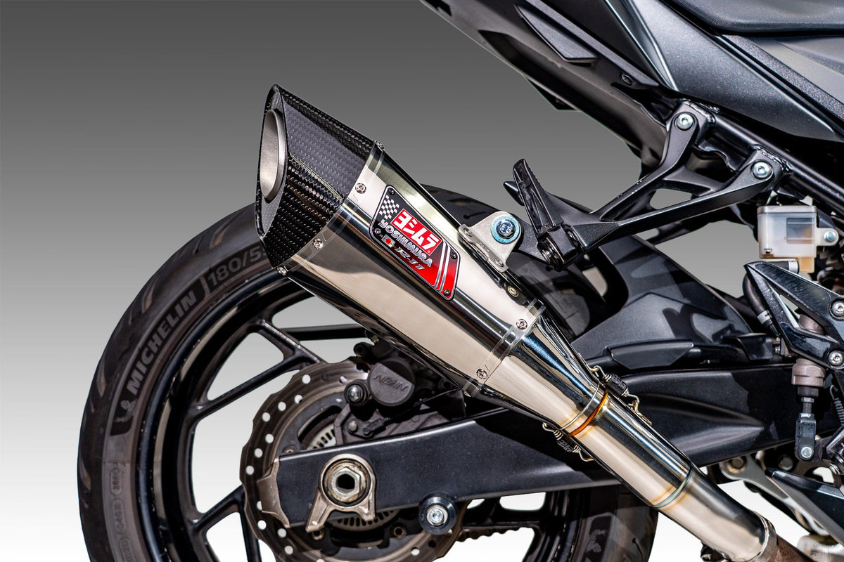 Yoshimura R-11 Stainless Slip-On Exhaust – product view (1U0-158-5E50)