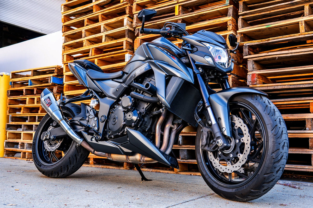 Yoshimura R-11 Stainless Slip-On Exhaust – product view (1U0-158-5E50)