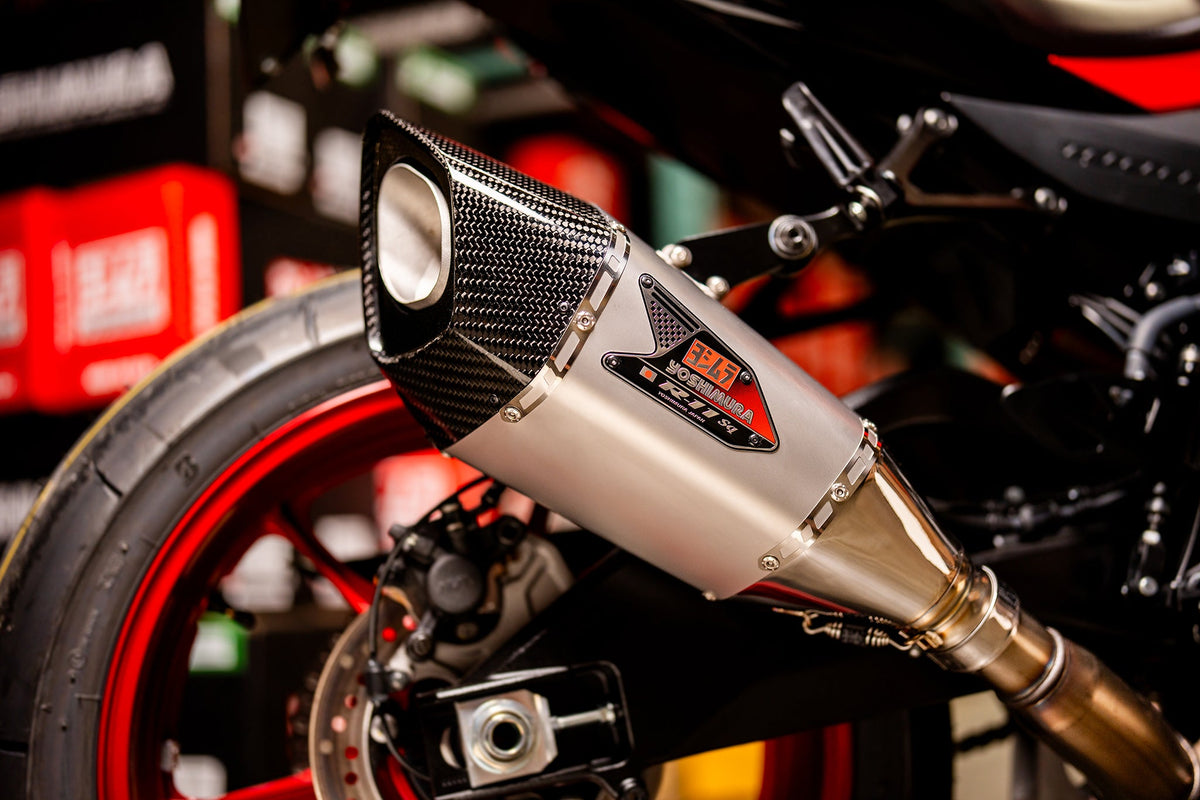 Yoshimura R-11SQ Stainless Slip-On Exhaust for Suzuki GSX-R1000 – product view (1U0-50A-L13G0)