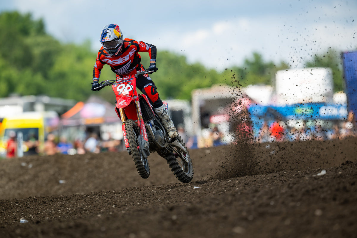 Yoshimura RS-12 Stainless, Titanium Full Exhaust with Titanium Muffler for Honda CRF450R/RX – lifestyle photo (225870S720)