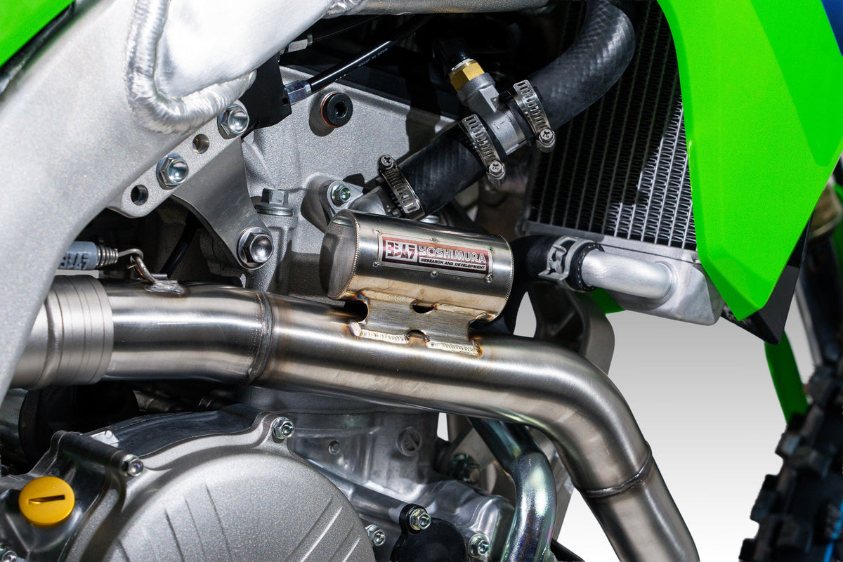 Yoshimura RS-12 Stainless Full Exhaust for Kawasaki KX450F/X – lifestyle photo (244730S521)